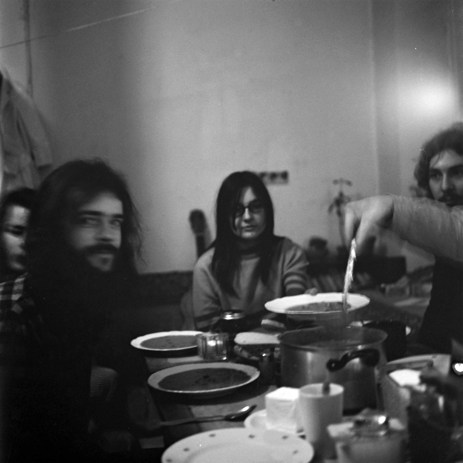 Gemeinsamer Alltag der Lord's Family im Schlössl, 1972