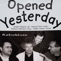opened-yesterday Plakat — Oyes Plakat Button